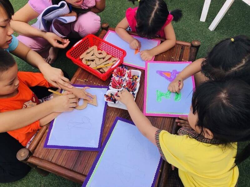 Bố mẹ nên dạy số cho trẻ từ khi còn nhỏ. (Ảnh: Sưu tầm Internet)