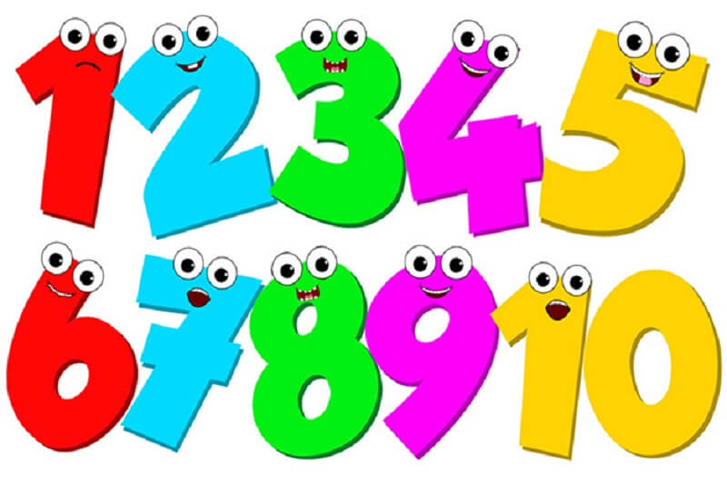 Bé nhận biết các con số. (Ảnh: Sưu tầm Internet)