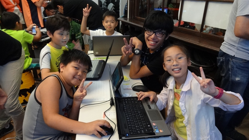 Kỳ thi IOE lớp 3 được tổ chức hoàn toàn trực tuyến trên website chính thức của IOE. (Ảnh: Sưu tầm Internet)