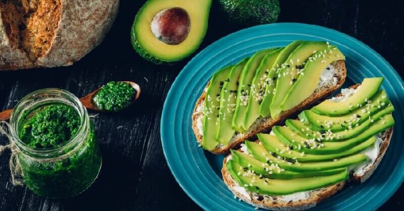 Ăn bơ mỗi tuần giúp thân hình thon gọn hơn. (Ảnh: Sưu tầm Internet) 