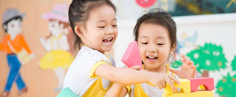 Trẻ dần làm quan và yêu thích bộ môn toán học. (Ảnh: Sưu tầm Internet)