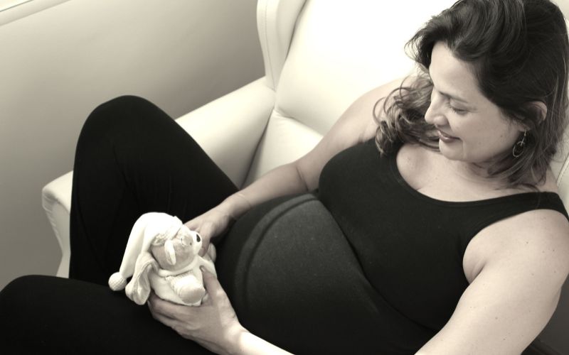 Phụ nữ mang thai khi đã lớn tuổi (Ảnh: Sưu tầm Internet)