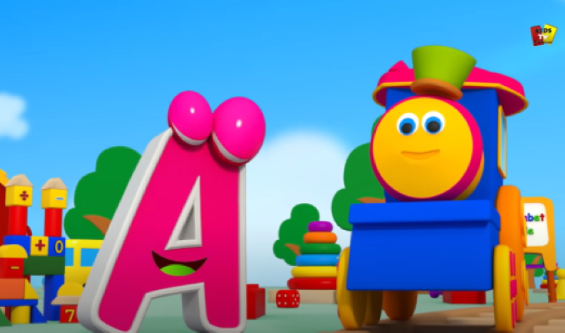 Học bảng chữ cái tiếng Việt cùng Bob tàu. (Ảnh: Sưu tầm Internet)