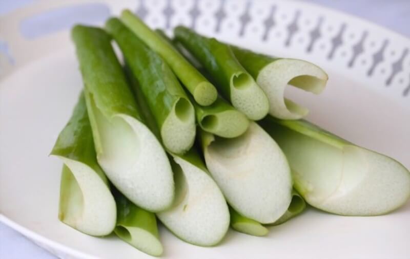 Dọc mùng có công dụng giúp cải thiện các bệnh về mắt. (Ảnh: Sưu tầm Internet)