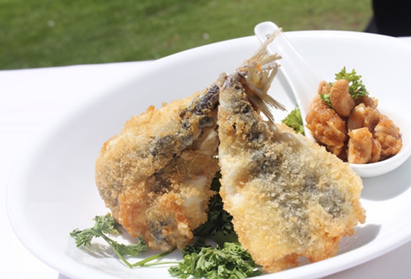 Cá trích chiên giòn vừa ngon vừa bổ sung nhiều vitamin D. (Ảnh: Sưu tầm Internet)