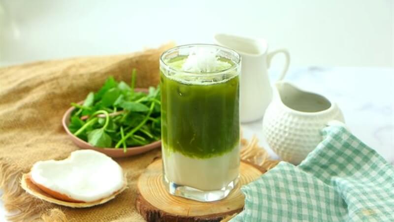 Những lưu ý cho mẹ khi sử dụng rau má. (Ảnh: Sưu tầm Internet)