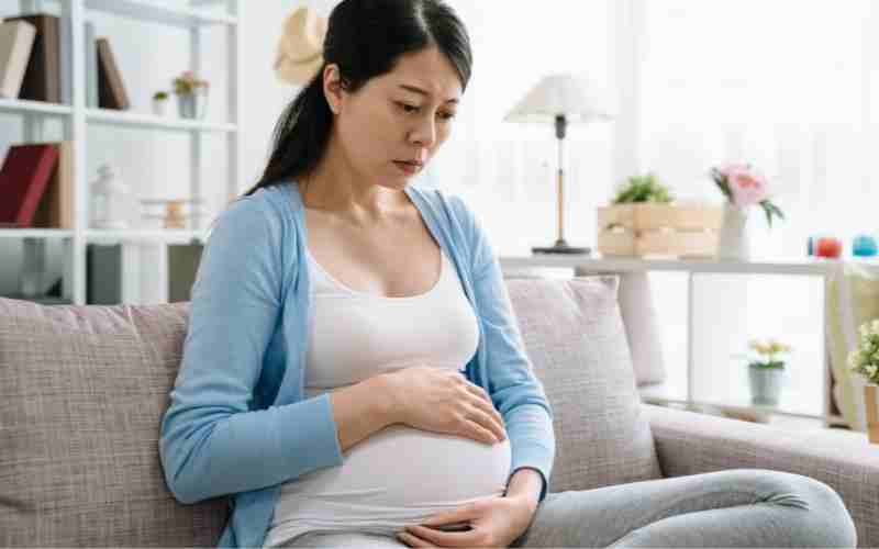 Bà bầu tháng cuối bị đau xương mu do nhiều nguyên nhân khác nhau. (Ảnh: Sưu tầm Internet)