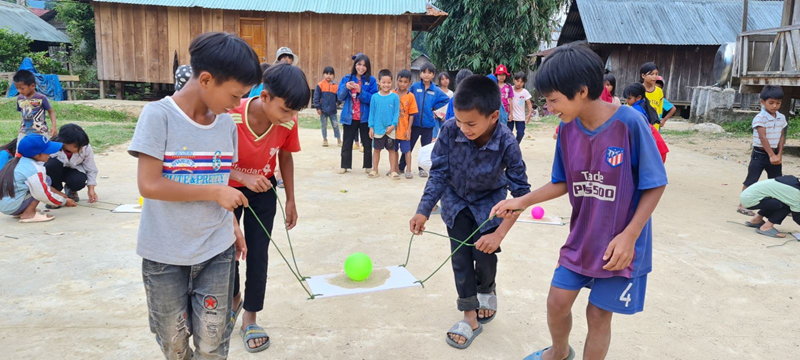 Việc lựa chọn các trò chơi cho thiếu nhi sinh hoạt hè cần được cân nhắc thật kỹ lưỡng. (Ảnh: Sưu tầm Internet)