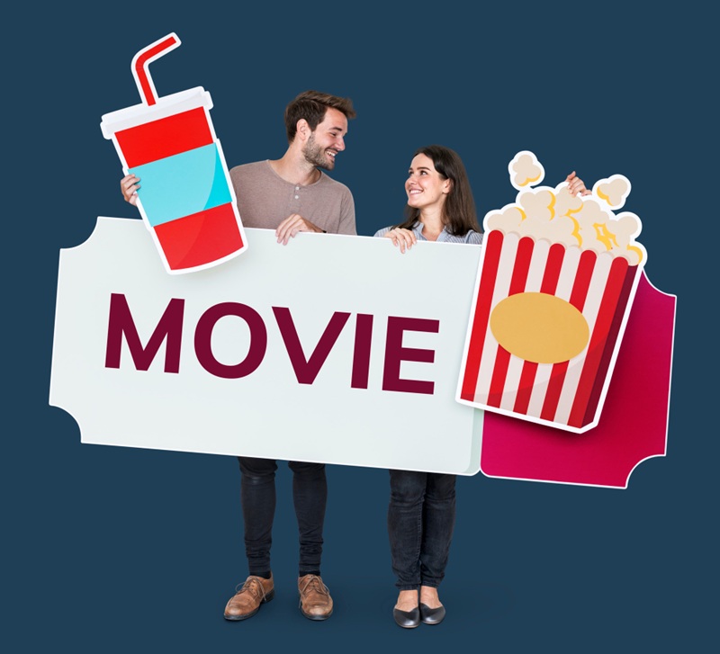 Practicing listening by watching English movies is highly effective. (Image: Internet)