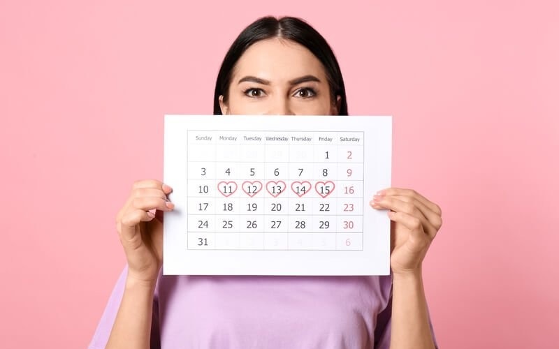 Thời gian 1 - 2 năm đầu thường sẽ xảy ra rối loạn kinh nguyệt (Ảnh: Sưu tầm Internet)