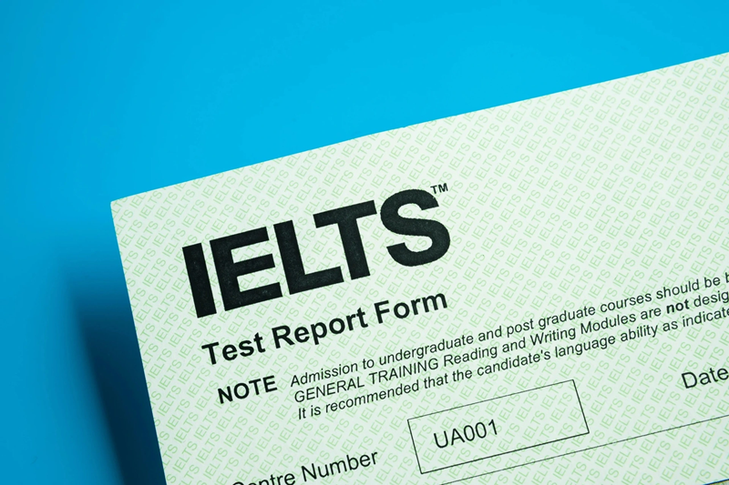 Thi chứng chỉ IELTS bao nhiêu tiền còn tùy thuộc vào hình thức thi và đơn vị tổ chức. (Ảnh: Sưu tầm Internet)