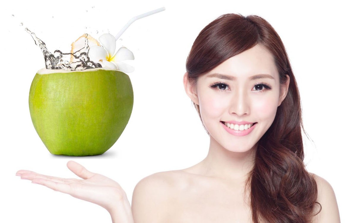 Nước dừa chứa nhiều chất dinh dưỡng tốt cho sức khỏe. (Ảnh: Sưu tầm Internet)