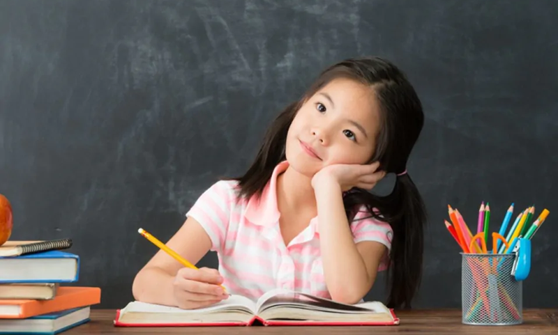 Học tiếng Anh qua trò chơi mang lại nhiều lợi ích thiết thực cho học sinh lớp 5. (Ảnh: Sưu tầm Internet)