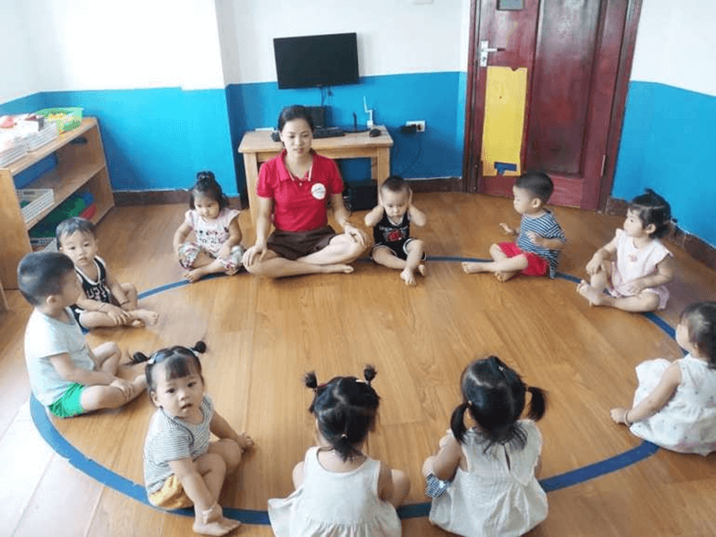 Trò chơi dân gian bỏ giẻ. (Ảnh: Sưu tầm Internet)