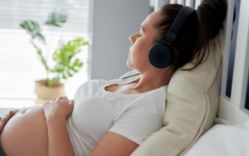 Thai giáo bằng âm thanh là một phương pháp giáo dục hiệu quả. (Ảnh: Sưu tầm Internet)