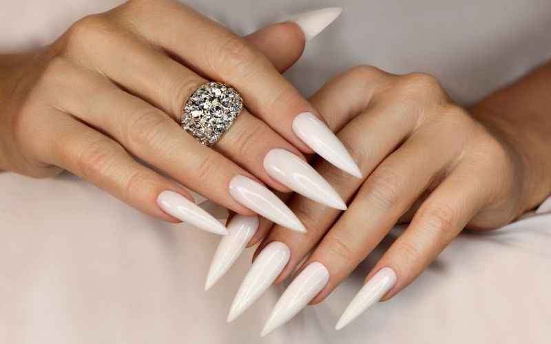 Không nên sơn móng tay khi mang thai. (Ảnh: Sưu tầm Internet)