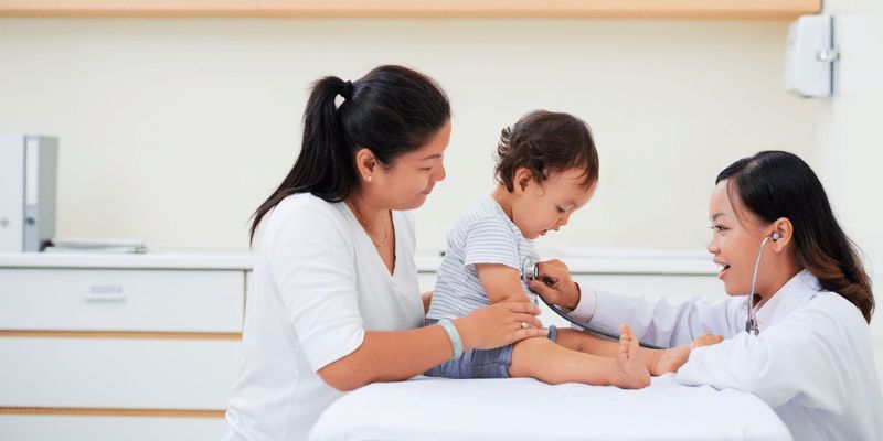 Nhanh chóng đưa trẻ đến cơ sở y tế gần nhất với vết bỏng cấp độ 3 (Ảnh: Sưu tầm internet)