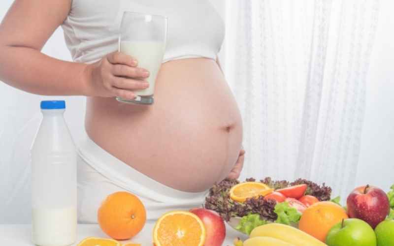 Mẹ bầu cần bổ sung đầy đủ dinh dưỡng cho em bé phát triển  (Ảnh: Sưu tầm Internet)