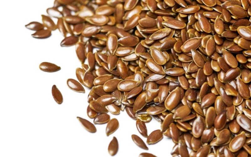 Ăn hạt lanh để bổ sung chất xơ hòa tan cho cơ thể. (Ảnh: Sưu tầm Internet)