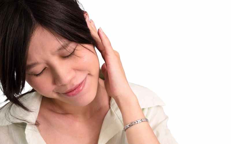 Bà bầu tháng cuối hay bị ù tai do nhiều nguyên nhân khác nhau. (Ảnh: Sưu tầm Internet)
