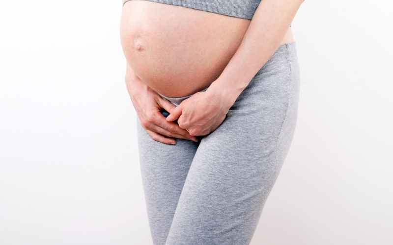 Lượng máu tăng cao khiến bà bầu tháng cuối đi tiểu nhiều. (Ảnh: Sưu tầm Internet)