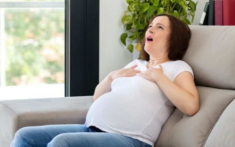 Bệnh tim khi mang thai có nguy cơ gây nhiều biến chứng nguy hiểm. (Ảnh: Sưu tầm Internet)