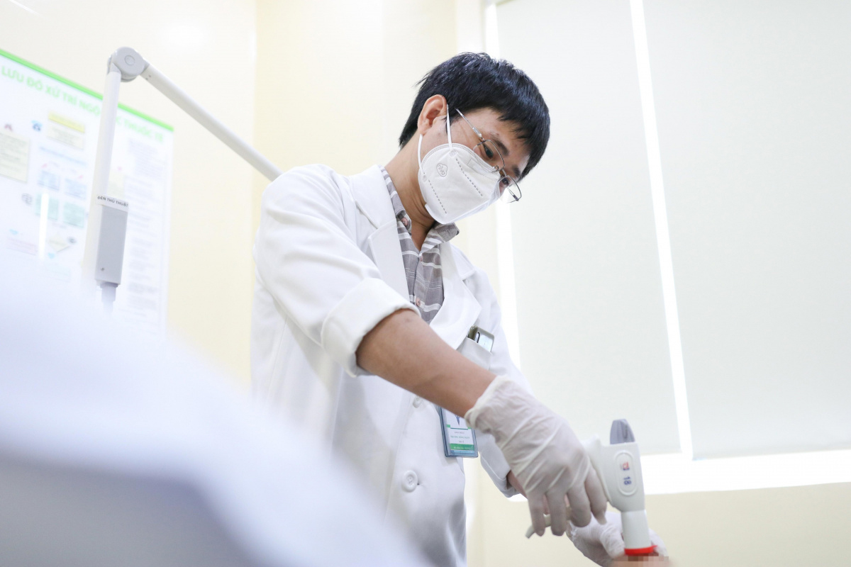 Bạn hoàn toàn có thể có con khi cắt bao quy đầu. (Ảnh: Sưu tầm Internet)