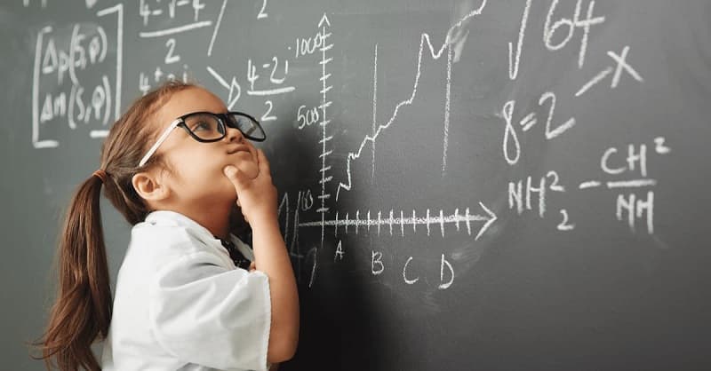 Có nên cho bé học toán tư duy không. (Ảnh: Sưu tầm Internet)