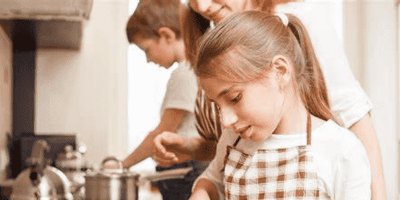 Dạy kỹ năng giao tiếp cho trẻ trung học cơ sở - Kỹ năng tự lập cho trẻ (Nguồn: Sưu tầm Internet)