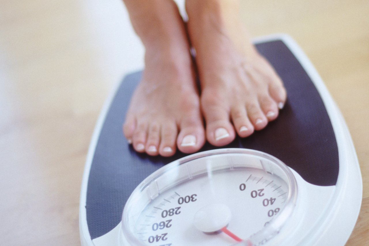 Bà bầu 27 tuần chỉ nên tăng từ 4 - 5 kg. (Ảnh: Sưu tầm Internet)