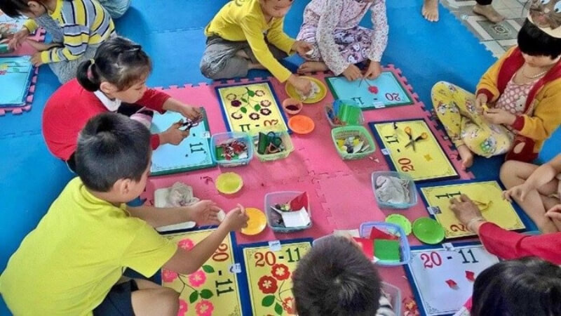 Giáo dục thẩm mỹ giúp cung cấp và làm phong phú trí tưởng tượng của trẻ. (Ảnh: Sưu tầm Internet)