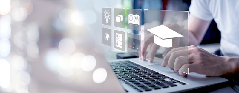 Hạn chế từ công tác quản lý nhà trường bằng phần mềm. (Ảnh: Sưu tầm Internet)