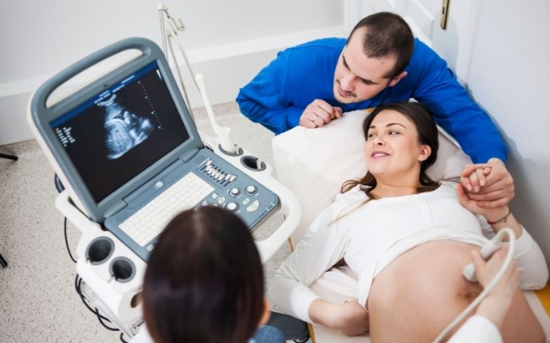 Hầu hết các dị tật thai nhi được phát hiện nhờ phương pháp siêu âm. (Ảnh: Sưu tầm Internet)