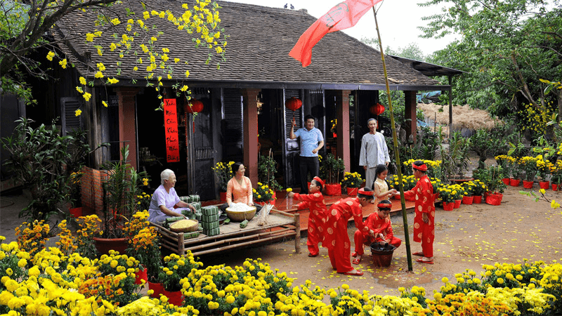 Cách trang trí sân nhà ngày Tết đẹp, bắt mắt. (Ảnh: Sưu tầm Internet)