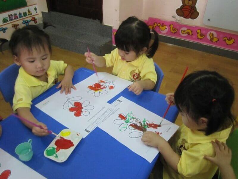 Những bức tranh tô màu sẽ kích thích sự sáng tạo của trẻ. (Ảnh: Sưu tầm Internet)