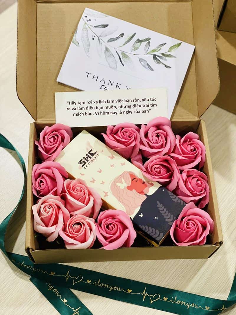 Bài cảm nhận về ngày 20/10 hay nhất số 1. (Ảnh: Internet)