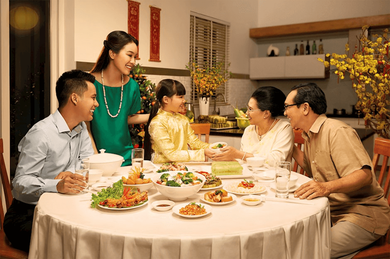 Cân bằng dinh dưỡng cho bữa cơm Tết gia đình. (Ảnh: Sưu tầm Internet)