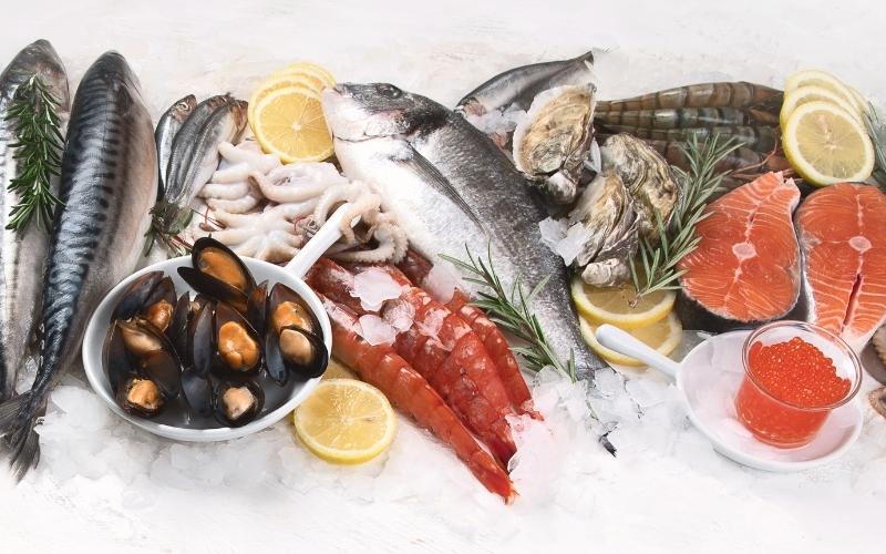 Bà bầu tháng thứ 8 nên kiêng các loại hải sản chứa hàm lượng thủy ngân cao. (Ảnh: Sưu tầm Internet)
