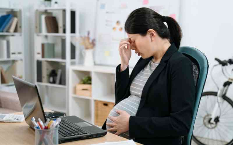 Mệt mỏi khi mang thai tháng cuối có thể ảnh hưởng đến quá trình sinh nở. (Ảnh: Sưu tầm Internet)