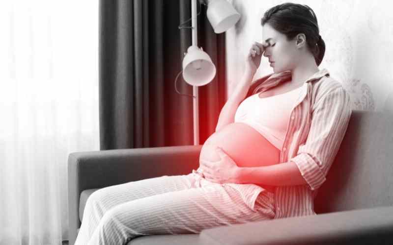 Các vấn đề về tiêu hóa khiến thai phụ 6 tháng bị mất ngủ. (Ảnh: Sưu tầm Internet)