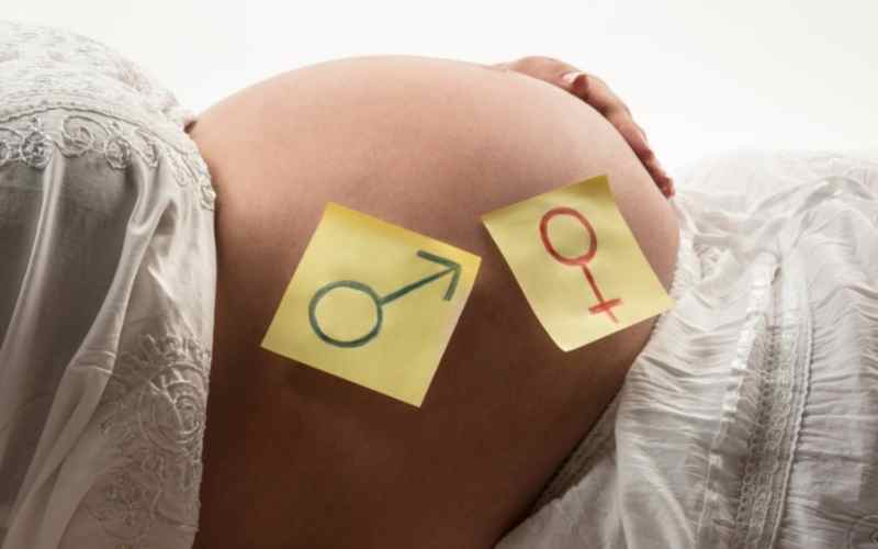 Bà bầu tháng thứ 6 quan hệ cần chú ý giữ an toàn cho cả mẹ và bé. (Ảnh: Sưu tầm Internet)