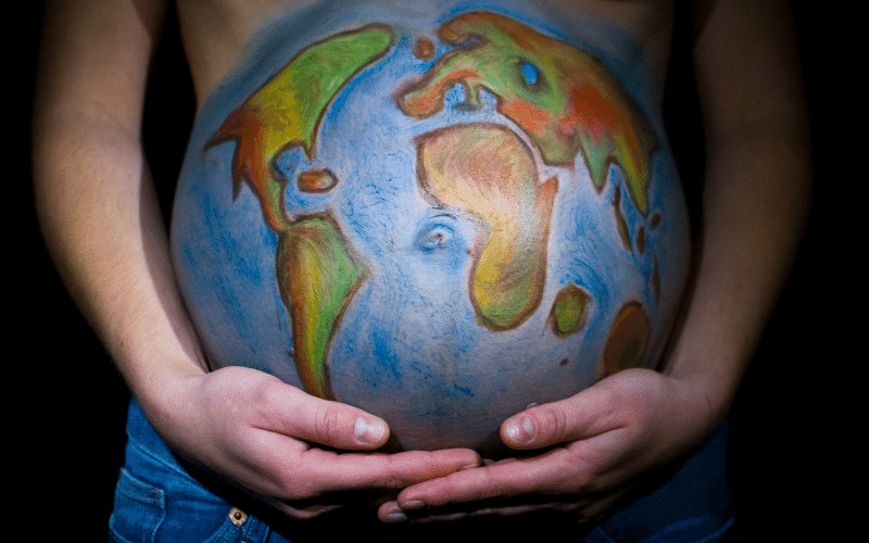 Có nhiều quan điểm về thai giáo trên thế giới. (Ảnh: Sưu tầm Internet)