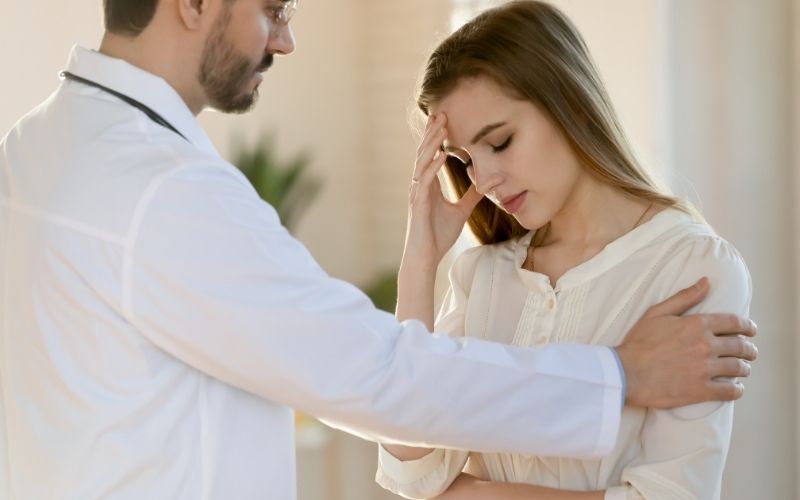 Phụ nữ dễ bị sẩy thai hoặc sinh non khi mắc bệnh lậu. (Ảnh: Sưu tầm Internet)