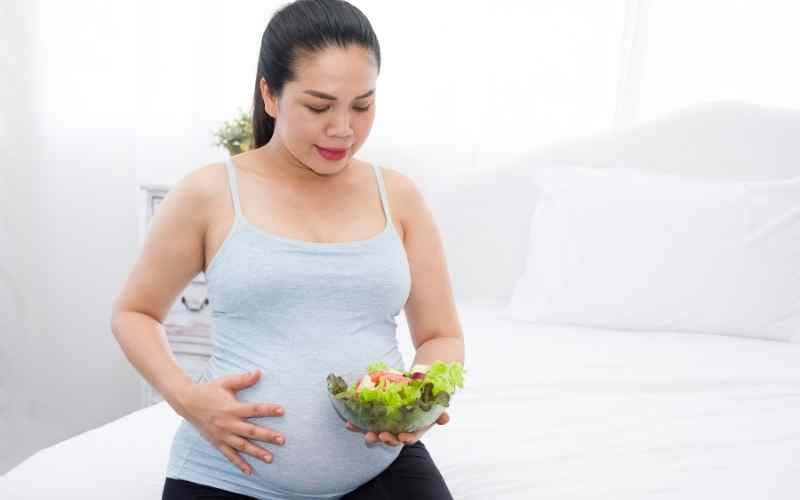 Bà bầu cần cung cấp đủ dinh dưỡng cho cơ thể. (Ảnh: Sưu tầm Internet)