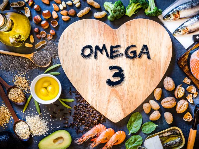 Cá hồi, đậu lăng là những thực phẩm giàu omega-3 (Ảnh: sưu tầm internet)