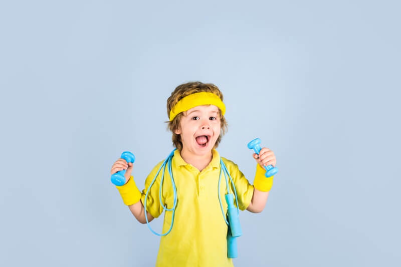 Nhảy dây chỉ phù hợp cho em bé từ 3 tuổi trở lên. (Ảnh: Sưu tầm Internet)