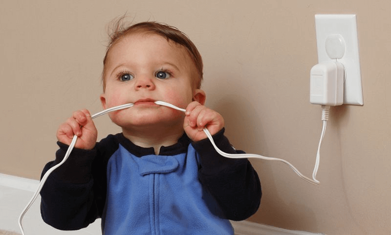 Cẩn thận với các loại dây dẫn điện. (Ảnh: Sưu tầm Internet)