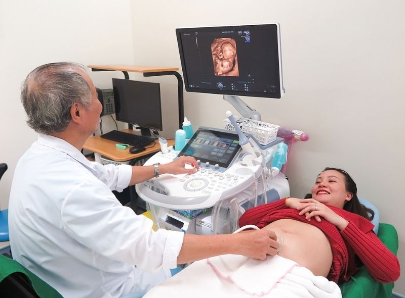 Mẹ bầu cần xét nghiệm sàng lọc dị tật thai nhi trước khi sinh. (Ảnh: Sưu tầm Internet)
