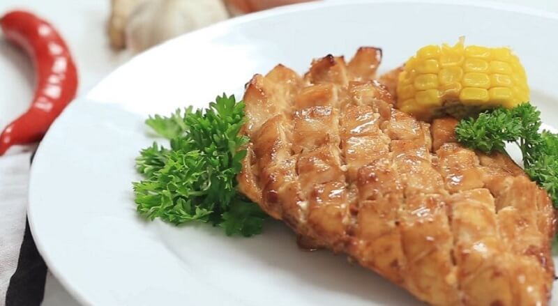 Ức gà nướng mật ong. (Ảnh: Sưu tầm Internet)