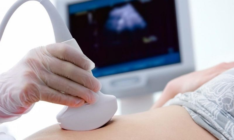 Mẹ bầu nên siêu âm thai định kỳ theo chỉ định của bác sĩ, không nên siêu âm quá nhiều. (Ảnh: Sưu tầm Internet)